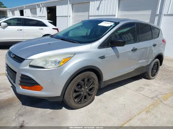 1FMCU0F76GUA18071 2016 FORD ESCAPE - Image 2