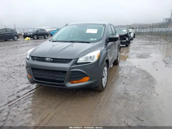 1FMCU0F76GUA93627 2016 FORD ESCAPE - Image 2