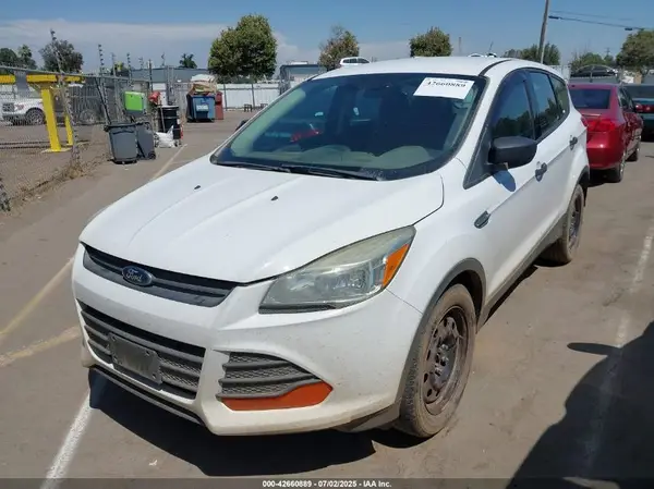 1FMCU0F76GUA99640 2016 FORD ESCAPE - Image 2