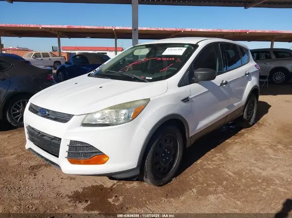 1FMCU0F76GUB38825 2016 FORD ESCAPE - Image 2