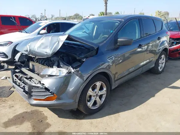 1FMCU0F76GUB40395 2016 FORD ESCAPE - Image 2