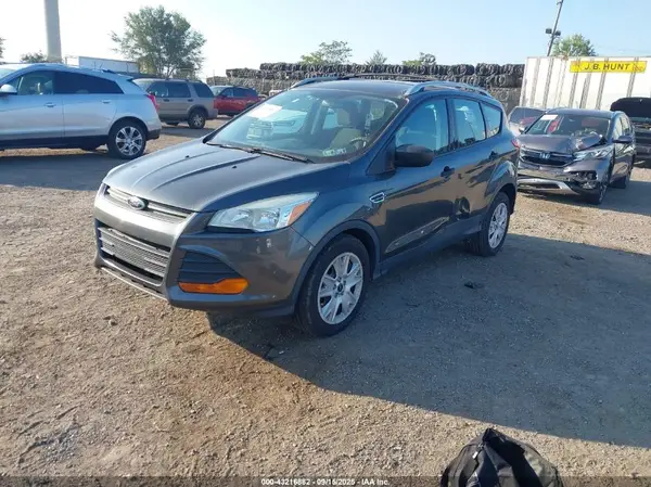1FMCU0F76GUB51428 2016 FORD ESCAPE - Image 2