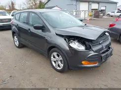 1FMCU0F76GUB70187 2016 FORD ESCAPE