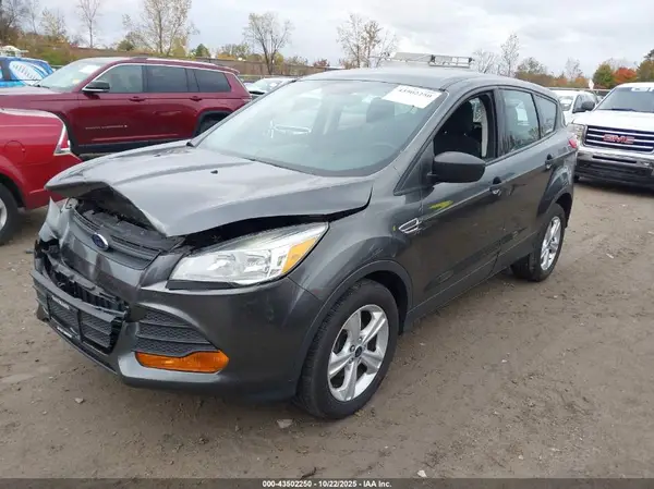 1FMCU0F76GUB70187 2016 FORD ESCAPE - Image 2