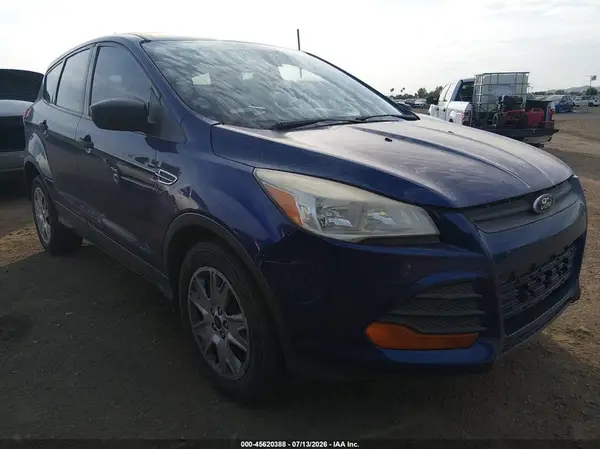1FMCU0F76GUC44028 2016 FORD ESCAPE - Image 1