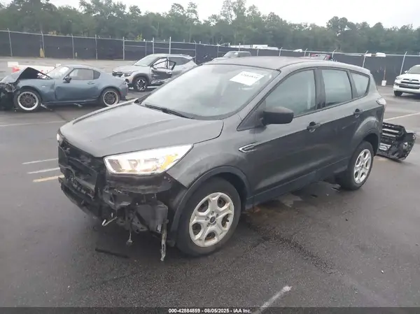 1FMCU0F76HUA09212 2017 FORD ESCAPE - Image 2
