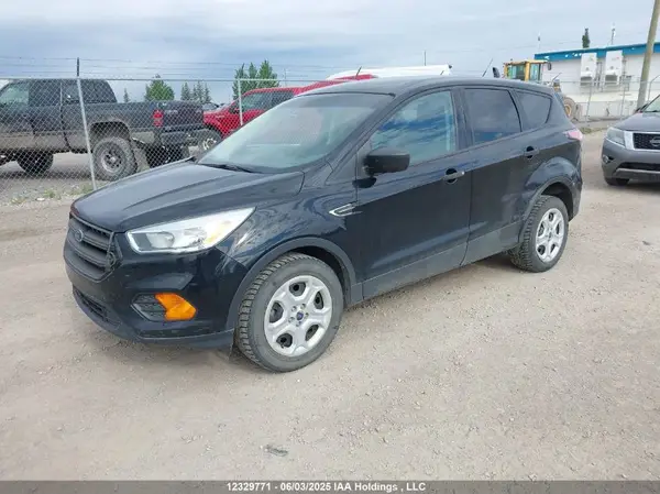 1FMCU0F76HUA55929 2017 FORD ESCAPE - Image 2