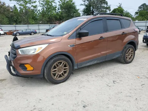 1FMCU0F76HUA76330 2017 FORD ESCAPE - Image 1