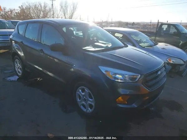 1FMCU0F76HUC01441 2017 FORD ESCAPE - Image 1