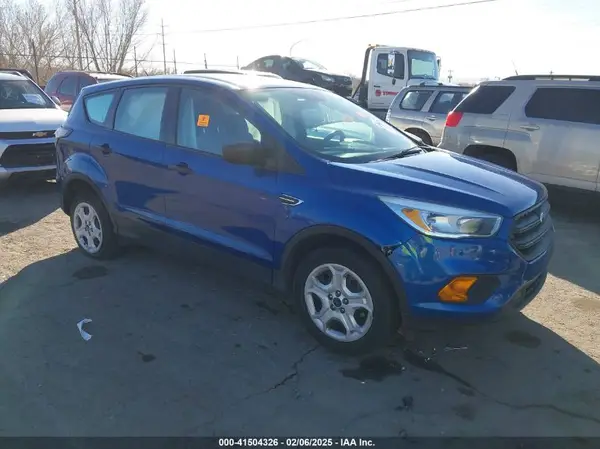 1FMCU0F76HUC01536 2017 FORD ESCAPE - Image 1