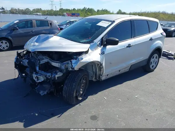 1FMCU0F76HUC07224 2017 FORD ESCAPE - Image 2