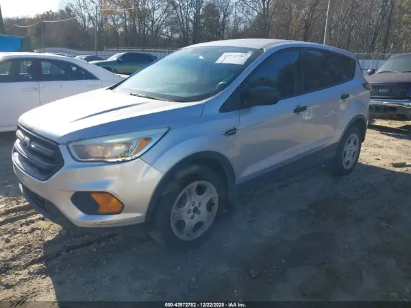 1FMCU0F76HUD84257 2017 FORD ESCAPE - Image 2