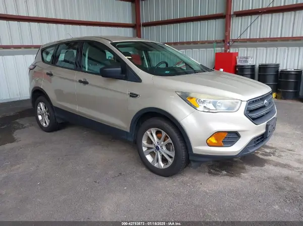 1FMCU0F76HUD86123 2017 FORD ESCAPE - Image 1
