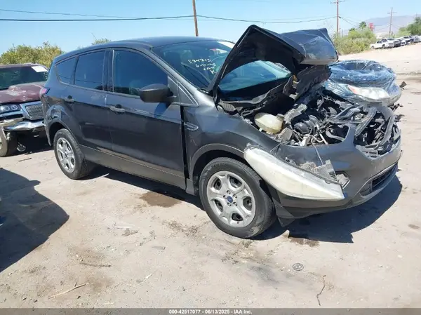 1FMCU0F76HUE09450 2017 FORD ESCAPE - Image 1