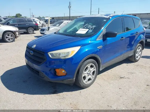1FMCU0F76HUE93768 2017 FORD ESCAPE - Image 2