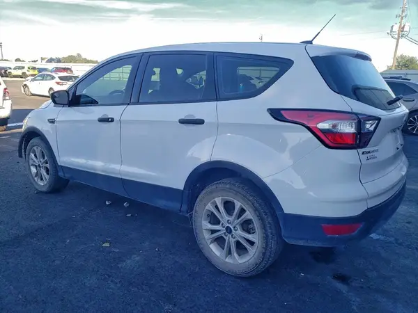 1FMCU0F76JUB97011 2018 FORD ESCAPE - Image 2