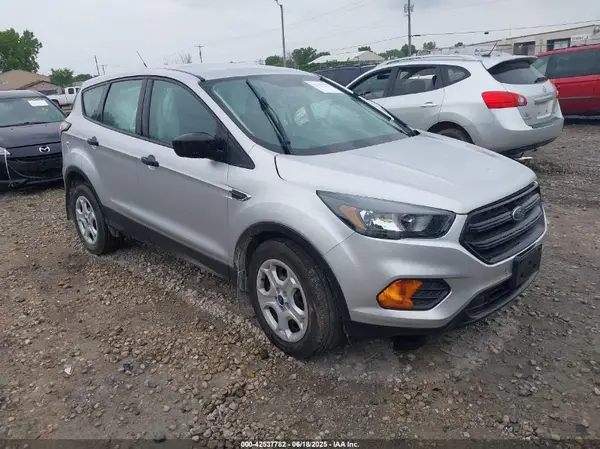 1FMCU0F76JUC67901 2018 FORD ESCAPE - Image 1