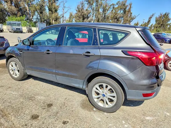 1FMCU0F76KUA38622 2019 FORD ESCAPE - Image 2