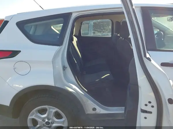 1FMCU0F76KUB27204 2019 FORD ESCAPE - Image 8