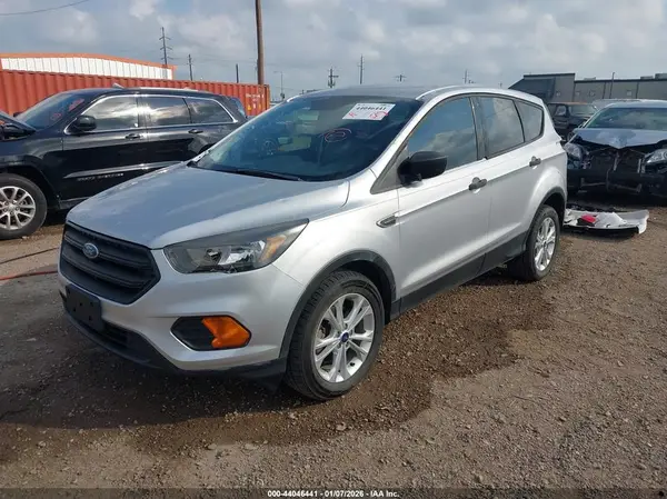 1FMCU0F76KUB58288 2019 FORD ESCAPE - Image 2