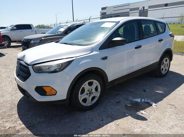 1FMCU0F76KUC34673 2019 FORD ESCAPE - Image 2