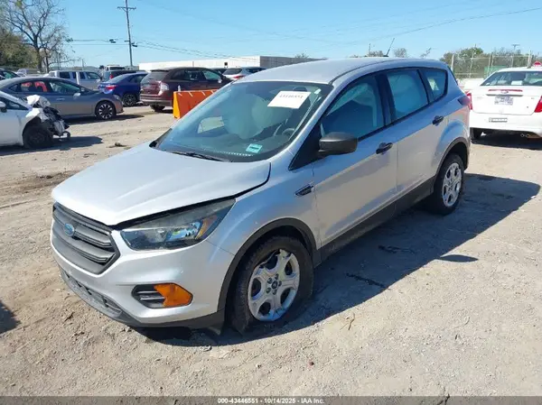1FMCU0F76KUC45687 2019 FORD ESCAPE - Image 2