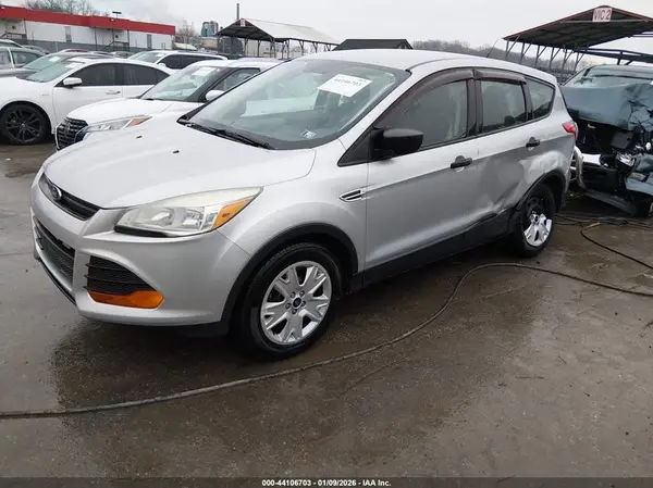 1FMCU0F77GUB10953 2016 FORD ESCAPE - Image 2