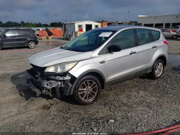 1FMCU0F77GUB53169 2016 FORD ESCAPE - Image 2