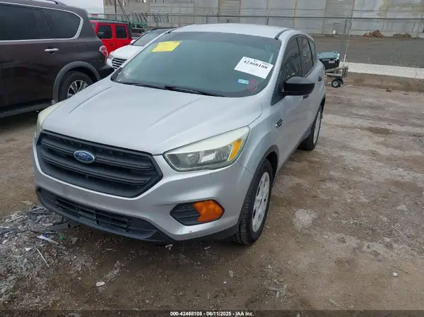 1FMCU0F77HUA38637 2017 FORD ESCAPE - Image 2