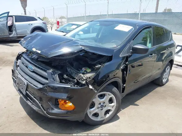 1FMCU0F77HUB29746 2017 FORD ESCAPE - Image 2