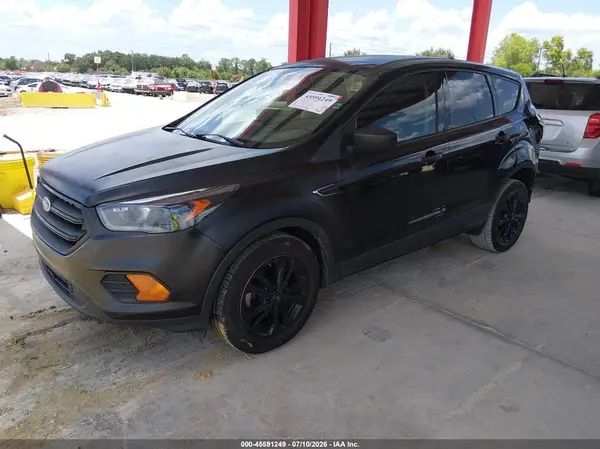 1FMCU0F77HUC43701 2017 FORD ESCAPE - Image 2