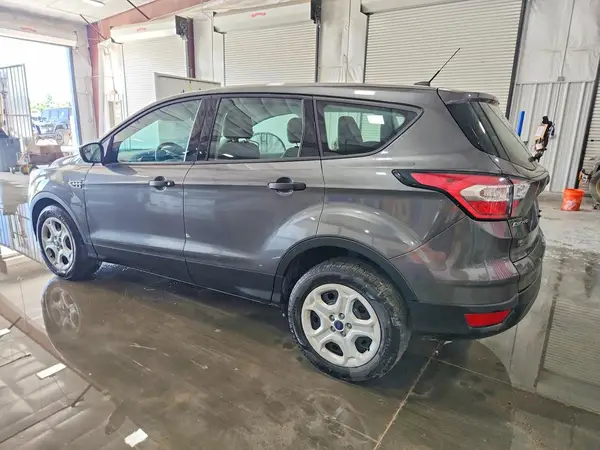 1FMCU0F77HUC66086 2017 FORD ESCAPE - Image 2