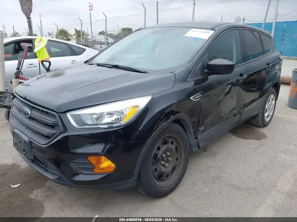 1FMCU0F77HUD12001 2017 FORD ESCAPE - Image 2