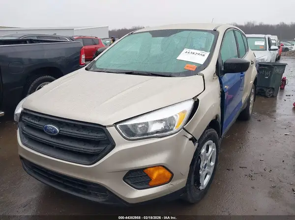 1FMCU0F77HUD17635 2017 FORD ESCAPE - Image 2