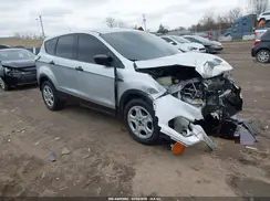 1FMCU0F77HUD19501 2017 FORD ESCAPE