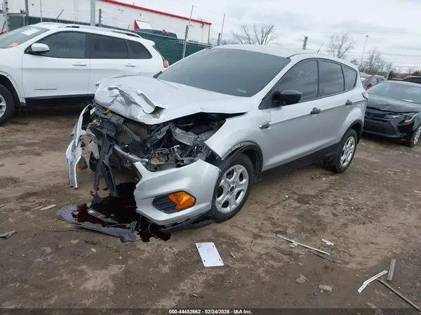1FMCU0F77HUD19501 2017 FORD ESCAPE - Image 2