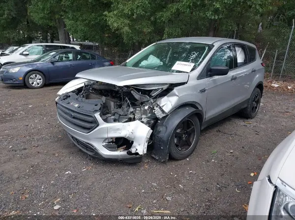 1FMCU0F77HUD34662 2017 FORD ESCAPE - Image 2
