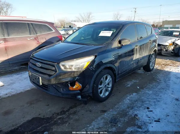 1FMCU0F77HUD47847 2017 FORD ESCAPE - Image 2