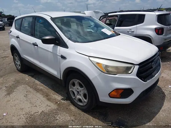 1FMCU0F77HUD67581 2017 FORD ESCAPE - Image 1