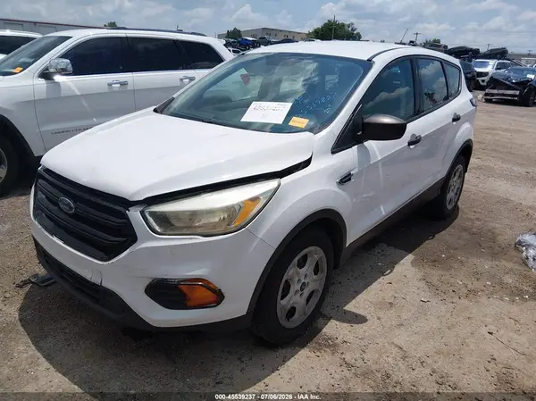 1FMCU0F77HUD67581 2017 FORD ESCAPE - Image 2