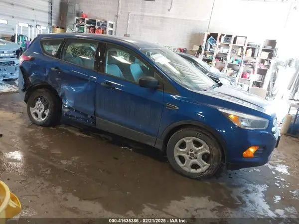 1FMCU0F77HUD73428 2017 FORD ESCAPE - Image 1