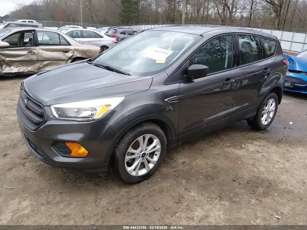 1FMCU0F77HUD81500 2017 FORD ESCAPE - Image 2