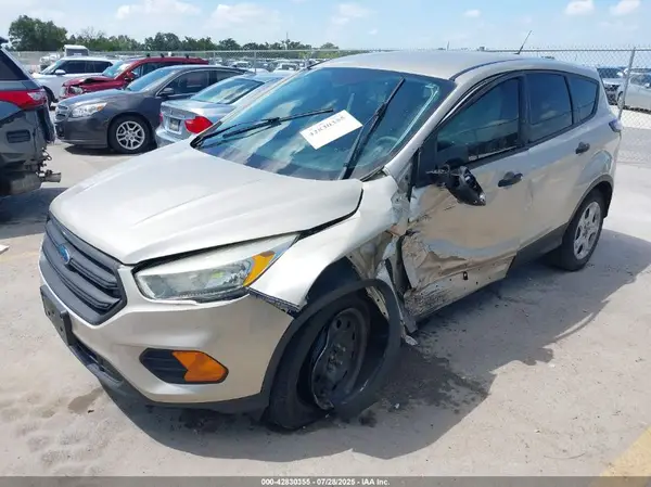 1FMCU0F77HUE07612 2017 FORD ESCAPE - Image 2
