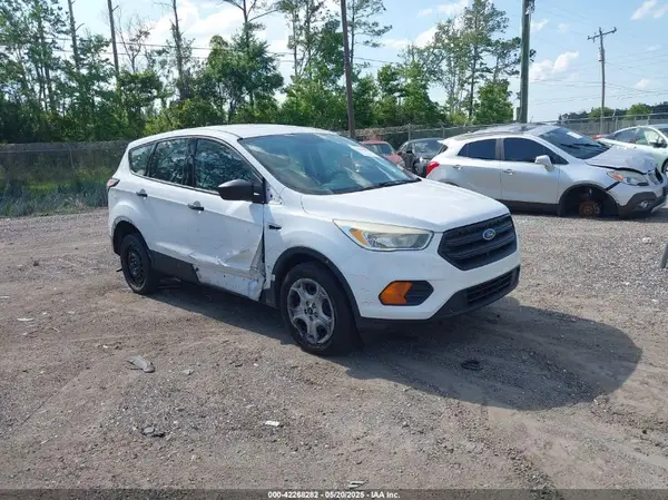 1FMCU0F77HUE98557 2017 FORD ESCAPE - Image 1