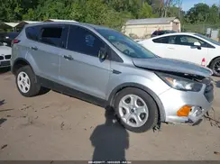 1FMCU0F77JUA17972 2018 FORD ESCAPE