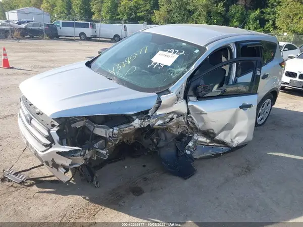 1FMCU0F77JUA17972 2018 FORD ESCAPE - Image 2