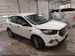 1FMCU0F77JUA60076 2018 FORD ESCAPE