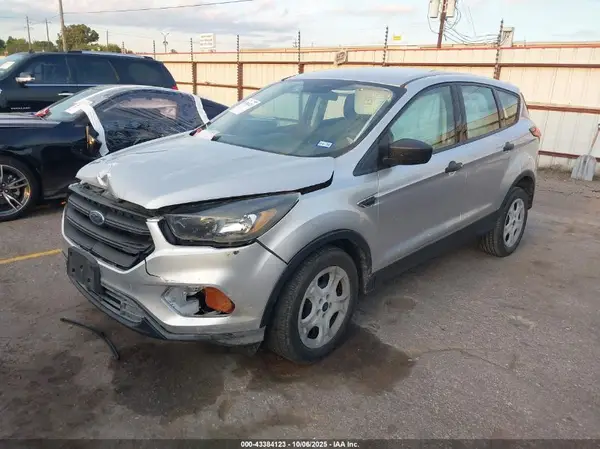 1FMCU0F77KUA62699 2019 FORD ESCAPE - Image 2