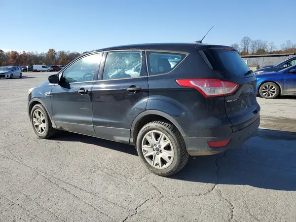 1FMCU0F78GUA05001 2016 FORD ESCAPE - Image 2