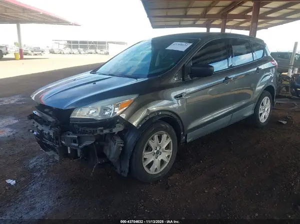 1FMCU0F78GUA68275 2016 FORD ESCAPE - Image 2
